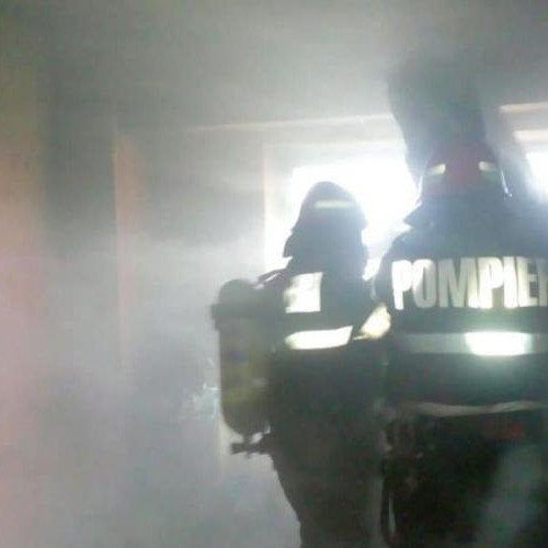 Incendiu în Cluj-Napoca: Pompierii au intervenit rapid