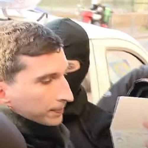 Influencerul Bogdan Peschir, reținut în urma unui dosar de corupere a alegătorilor