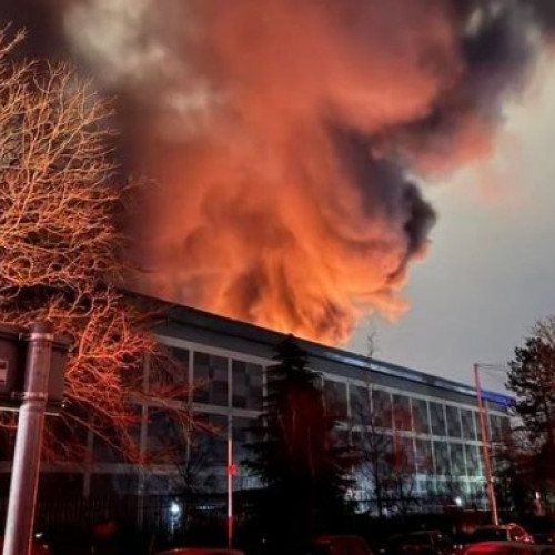 Aeroportul Heathrow din Londra, închis din cauza unui incendiu
