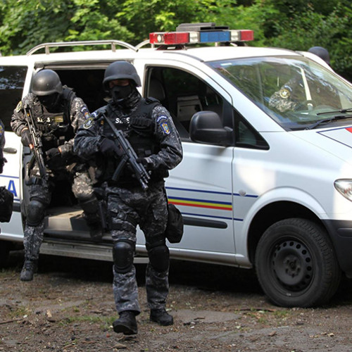 Tineri agresori, cercetați pentru violență și tulburarea ordinii publice