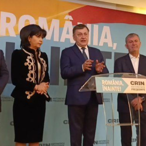 Crin Antonescu, în vizită la Botoșani, întâmpină dificultăți tehnice