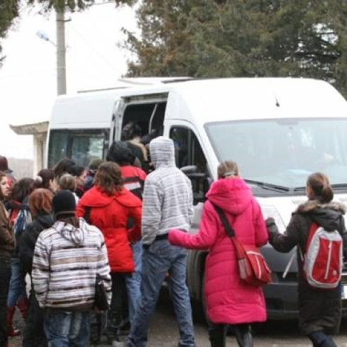 Firma de transport judetean dă în judecată Inspectoratul Școlar Botoșani pentru o datorie de peste 20.000 de euro