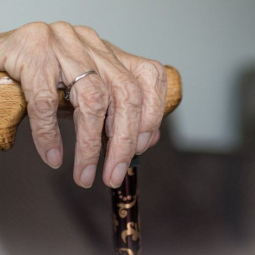 Femeile casnice din România primesc sprijin financiar din partea statului