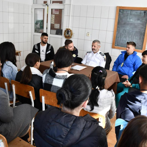 Întâlnire Interactivă La Penitenciarul Găești pentru Elevii din Corbii Mari