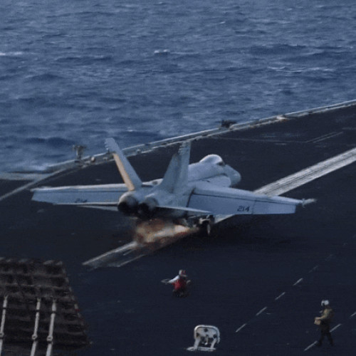 Rebelii houthi din Yemen acuză Statele Unite de atacuri asupra Aeroportului din Hodeidah