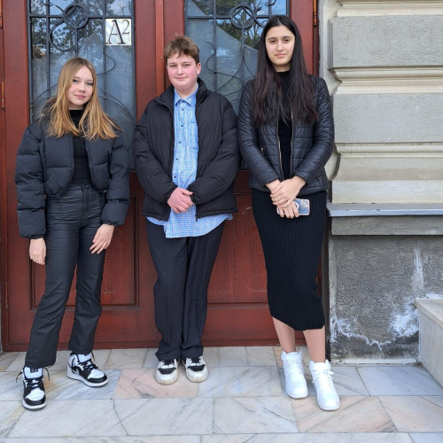 Elevi de la Școala Gimnazială „Leon Danaila” din Darabani se califică la Etapa Națională a Olimpiadei de Istorie