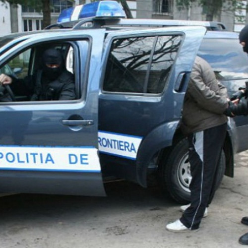 Cetățean român, urmărit internațional pentru fraudă informatică, prins la frontiera Halmeu