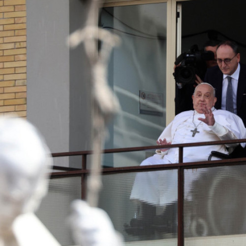 Papa Francisc, apariție publică după cinci săptămâni de spitalizare
