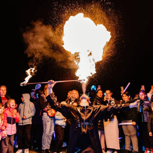 Seară magică la Titu, dedicată Orei Pământului