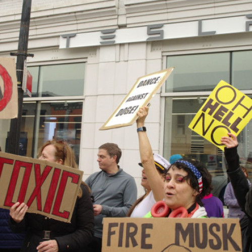 Elon Musk, ținta protestelor în SUA și Canada
