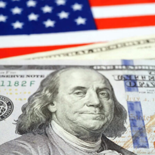 Câte mii de "vize de aur" au fost vândute în SUA