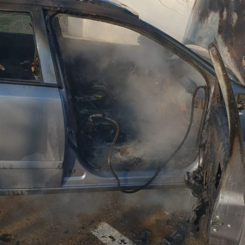 Incendiu în comuna Golesti: Trafic rutier afectat