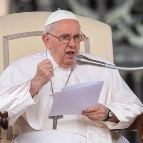 Papa Francisc cere încetarea bombardamentelor în Fasia Gaza