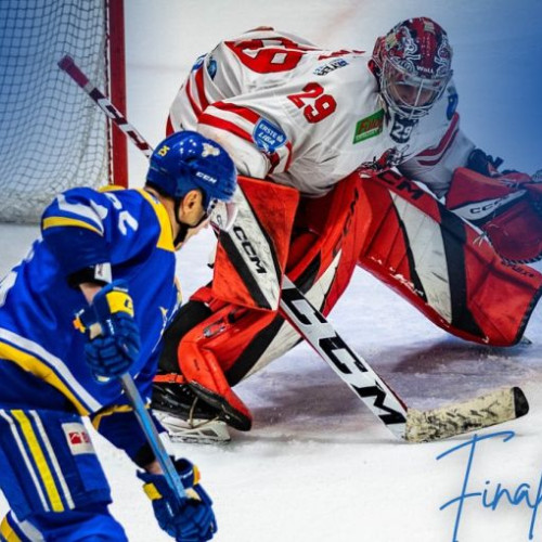 Meciul decisiv la hochei: Corona Brașov câștigă titlul