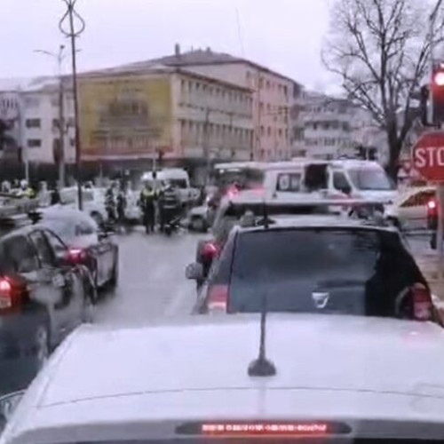 Accident rutier în Focșani, două autoturisme implicate