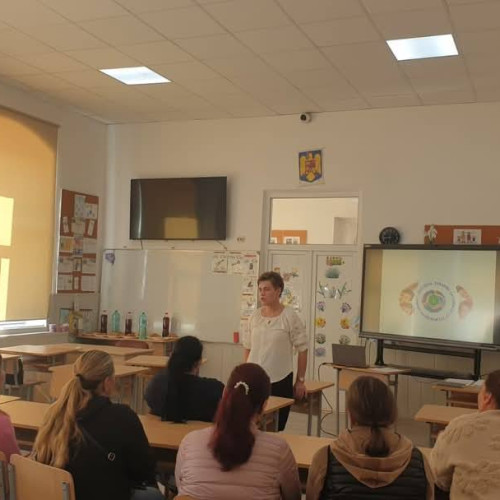 Activități pentru prevenirea discriminării la școlile din Dâmbovița