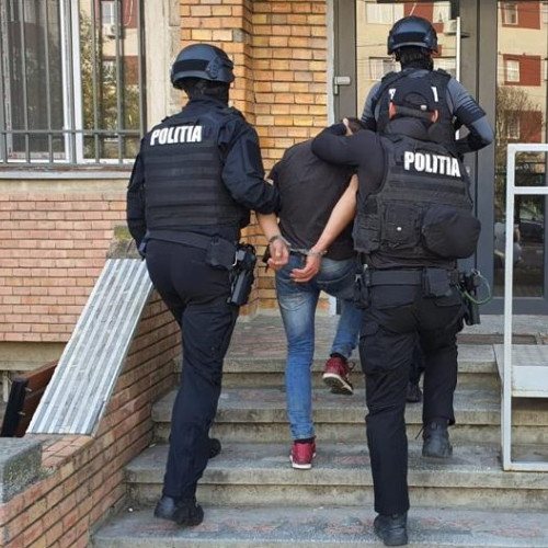 Cinci bărbați reținuți în urma unui conflict în Slobozia Bradului