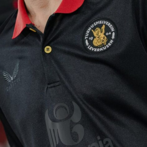 Bayer Leverkusen pregătește plecarea portarului Matej Kovar