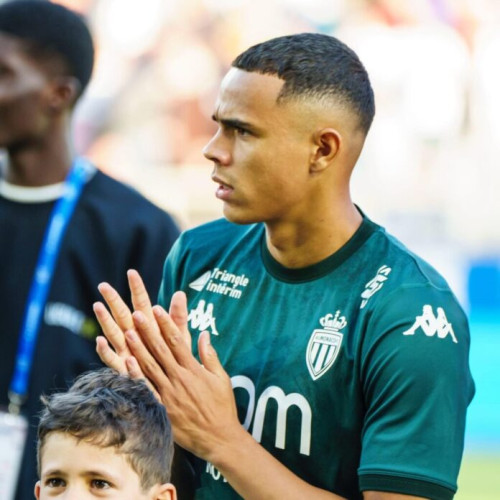 FC Barcelona urmărește să-l achiziționeze pe brazilianul Vanderson