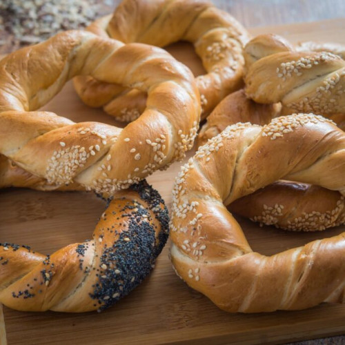 Războiul covrigilor se intensifică la Iași