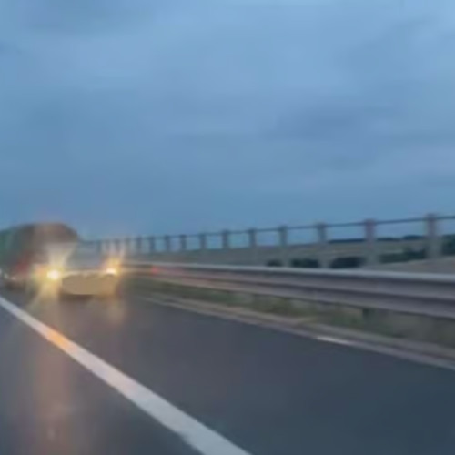 Incident pe autostrada A3: șofer prins circulând pe sens opus