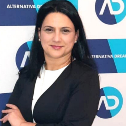 Adela Mirza, realeasă președinte al partidului Alternativa Dreapta