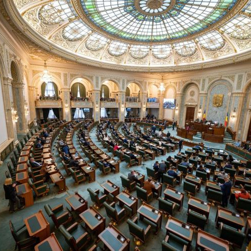 Noul sistem de pontaj cu cartela în Senat, o măsură revoluționară pentru angajați