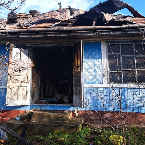 Tragedie la Babiceni: un bărbat de 50 de ani și-a pierdut viața într-un incendiu