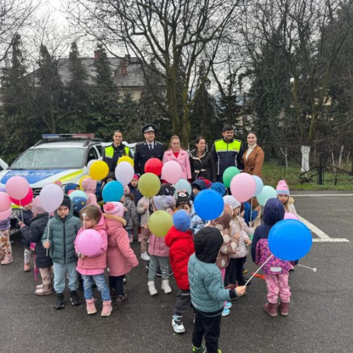 Zidurile poliției din Sighetu Marmației s-au umplut de zâmbete de Ziua Poliției Române