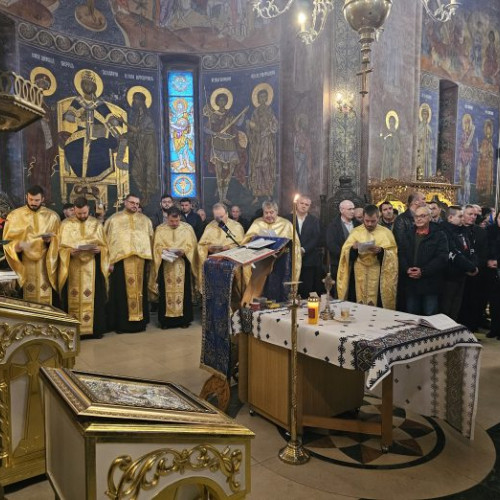 Biserica din Buftea a găzduit Taina Sfantului Maslu