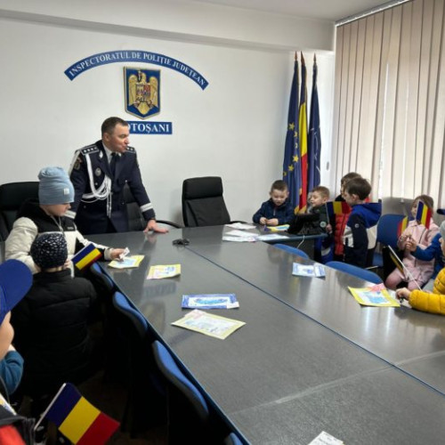 Copiii din Botoșani aduc bucurie de Ziua Poliției Române
