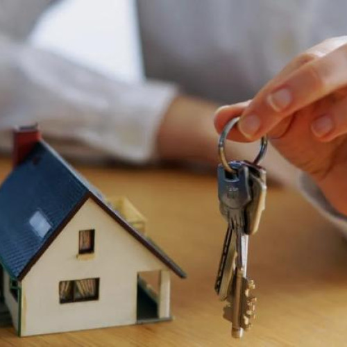 Clujeanca caută sfaturi despre închirierea apartamentelor