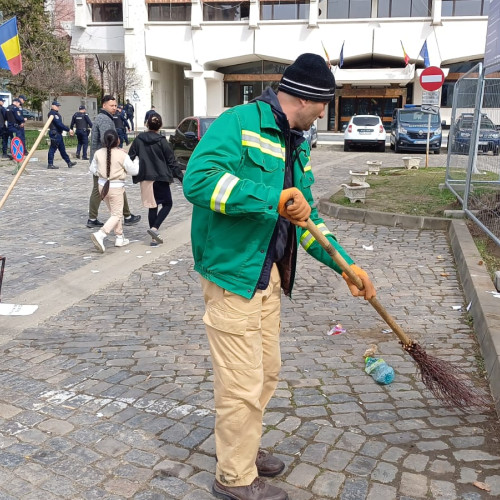 Protest al romilor din Botoșani împotriva evacuărilor din locuințe sociale
