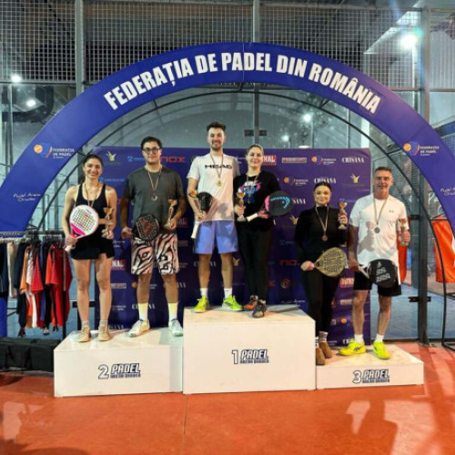 Etapa a 3-a din circuitul &quot;Oradea joacă padel&quot; adună zeci de jucători