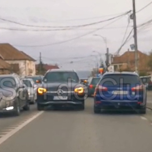 Sofer tupeist pune in pericol vietile altor participanti la trafic