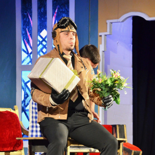 Spectacol de comedie muzicală la Teatrul Național de Operă și Operetă „Nae Leonard”