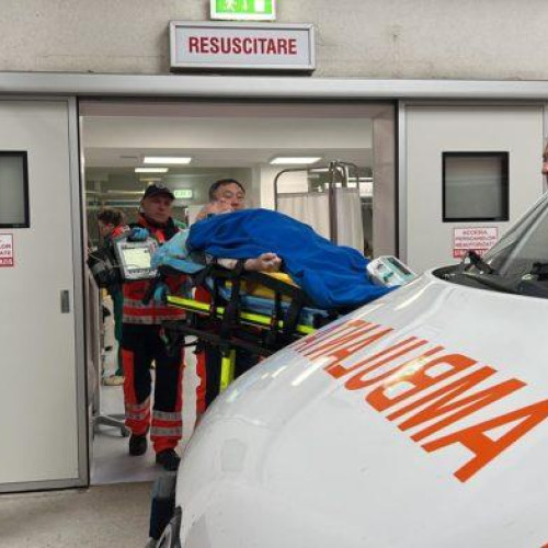 Bărbat de 74 de ani, transferat de urgență la Suceava după un incident la volan