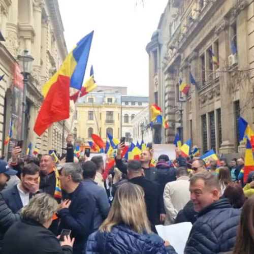 Românii ies în stradă pentru dreptate de ziua lui Călin Georgescu