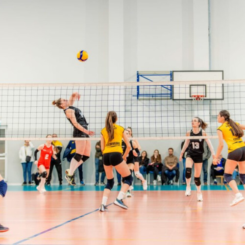 CSM Iași 2020 câștigă meciul împotriva CSM București 2