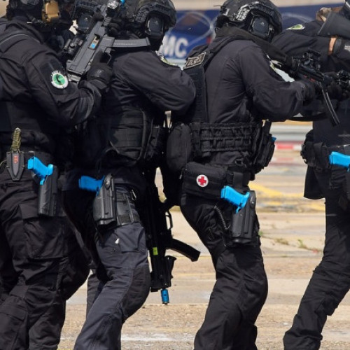 Intervenție a poliției în Sectorul 1 din Capitală din cauza unei arme cu lunetă