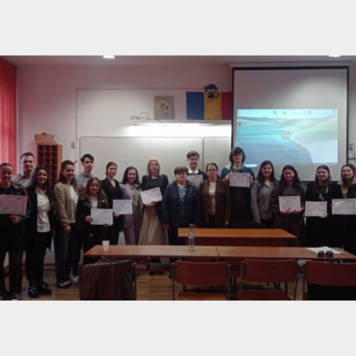 Trei elevi din Bihor vor participa la etapa națională a concursului pentru protecția consumatorilor