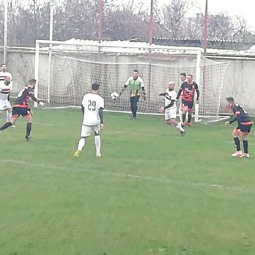 Înfrângerea surprinzătoare a liderului