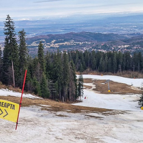 Sfârșit de sezon de schi în Postăvarul