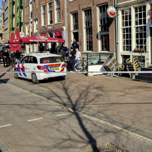 Cinci persoane rănite într-un atac cu cuțitul în apropiere de piața centrală Dam din Amsterdam