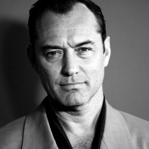 Jude Law va interpreta rolul lui Vladimir Putin în filmul &quot;Vrăjitorul de la Kremlin&quot;