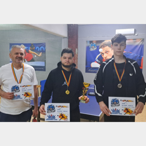 Turneul organizat de clubul &quot;Ping Pong Community Stei&quot; s-a dovedit a fi unul disputat