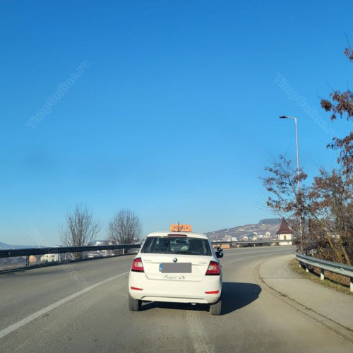 Numărul școlilor de șoferi din Bistrița-Năsăud crește în fața problemelor din Suceava