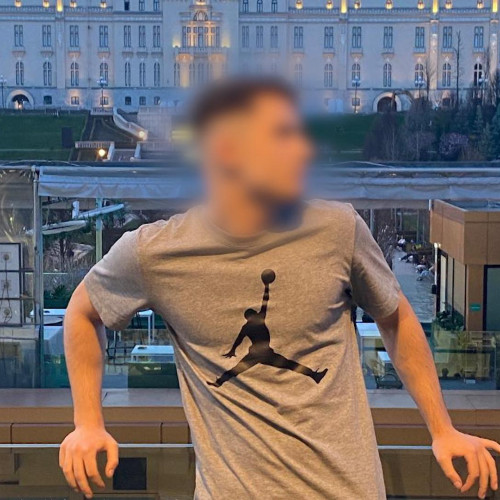 Politistul din Bacau care s-a impuscat a murit