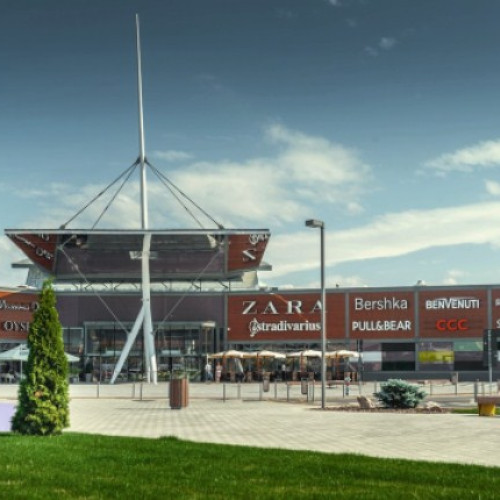 Coresi Shopping Resort sărbătorește 10 ani de existență