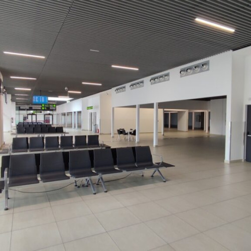 Probleme cu închirierea spațiilor comerciale pe Aeroportul Iași
